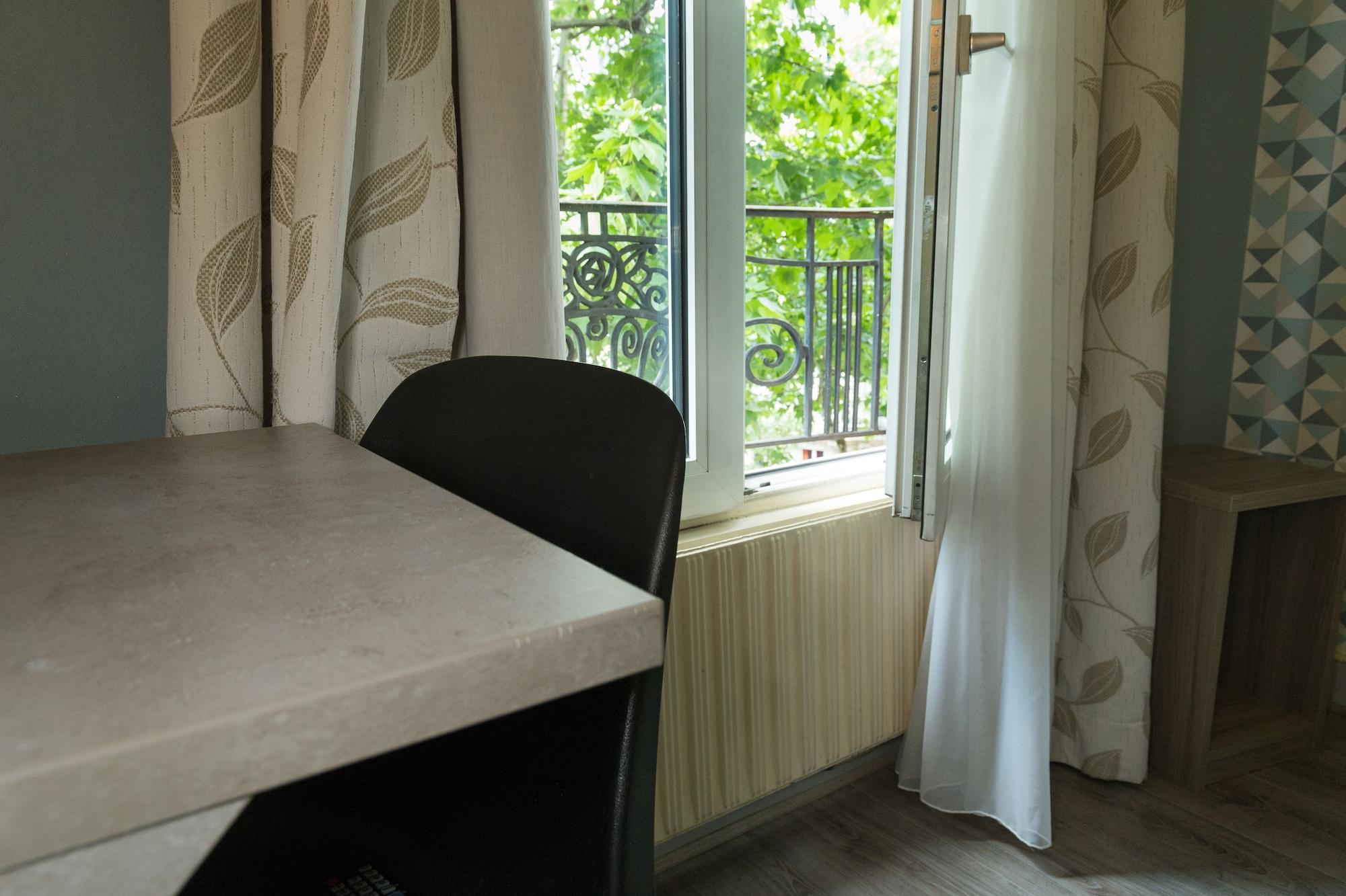 Panam Hotel Paris Gambetta- Place Gambetta-Mairie Du 20 Emme Экстерьер фото