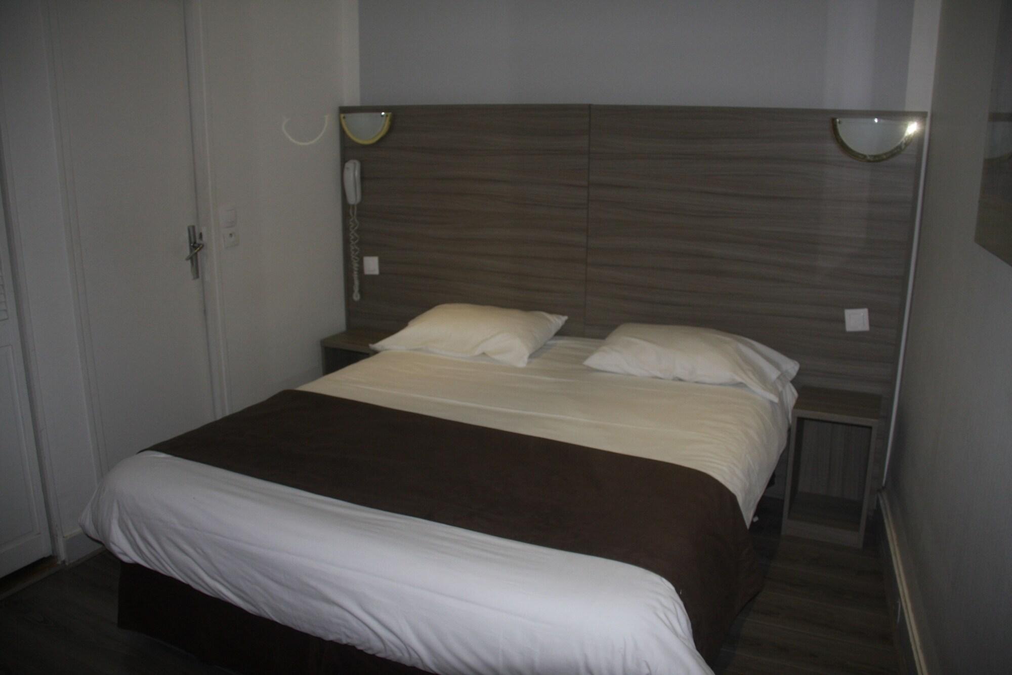 Panam Hotel Paris Gambetta- Place Gambetta-Mairie Du 20 Emme Экстерьер фото