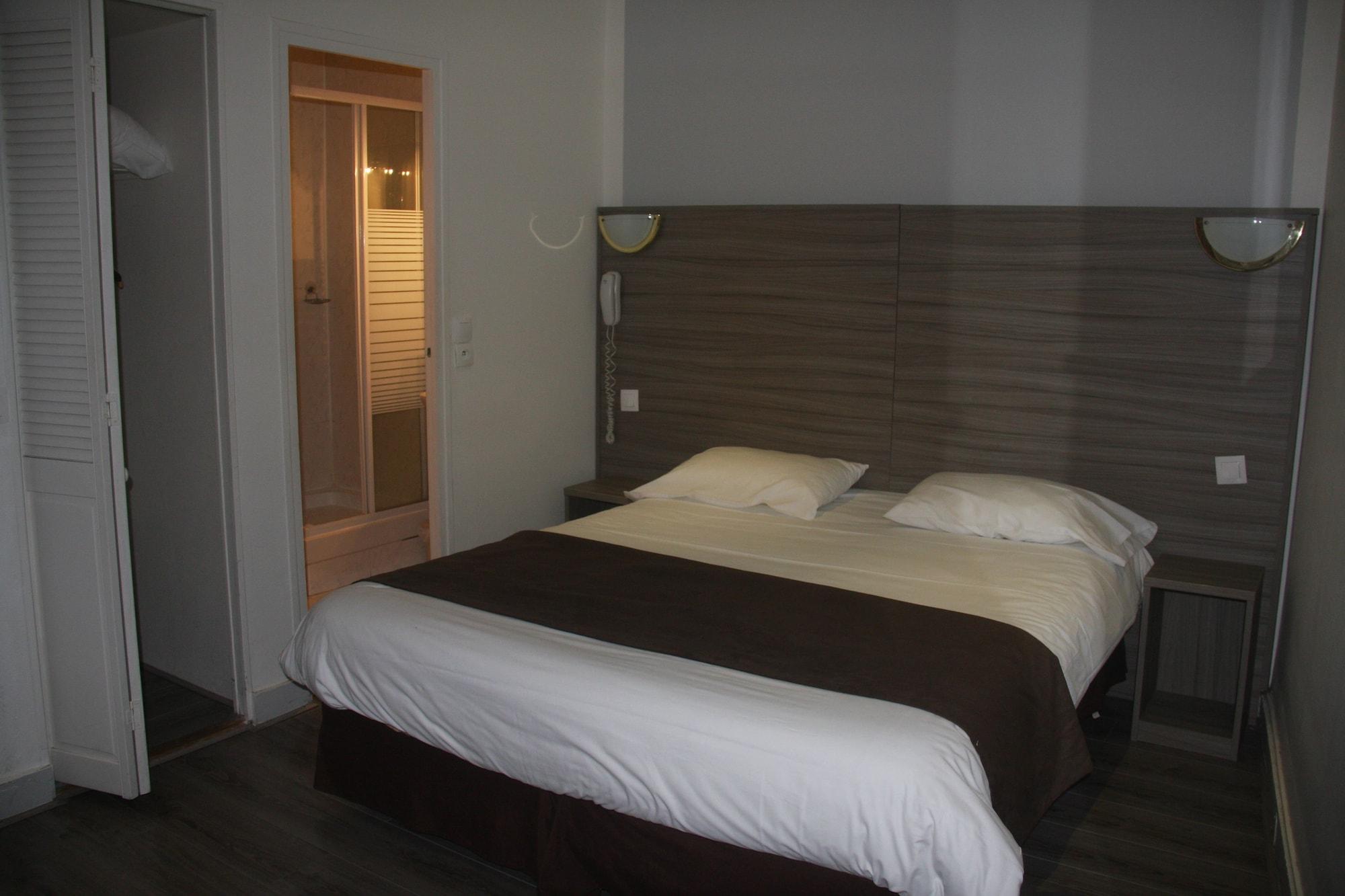 Panam Hotel Paris Gambetta- Place Gambetta-Mairie Du 20 Emme Экстерьер фото