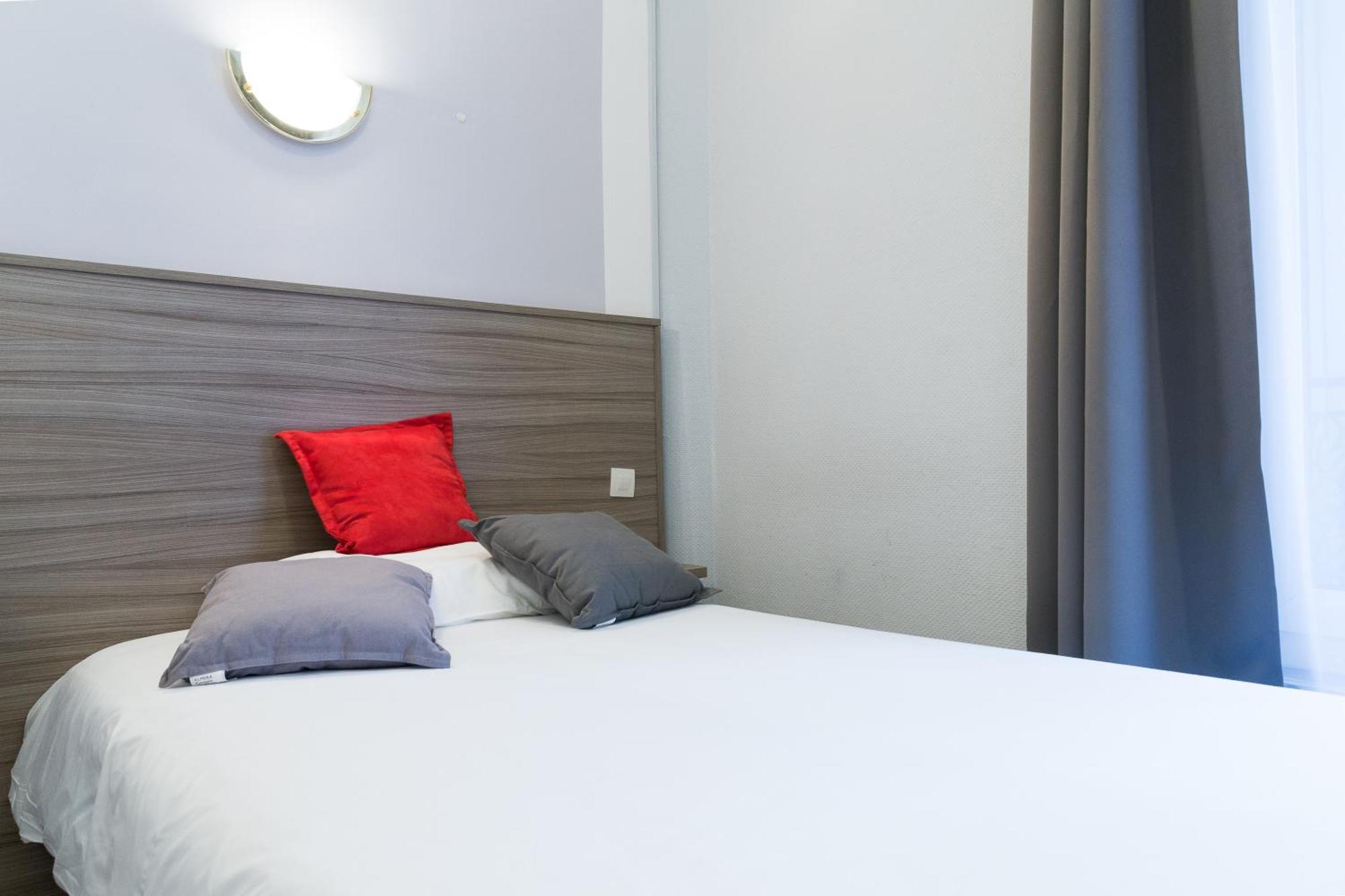 Panam Hotel Paris Gambetta- Place Gambetta-Mairie Du 20 Emme Экстерьер фото